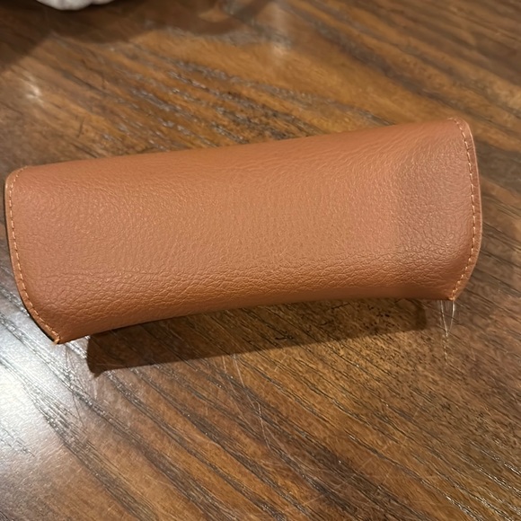 Authentic Ray-Ban Sunglasses Leather Case - Picture 3 of 7